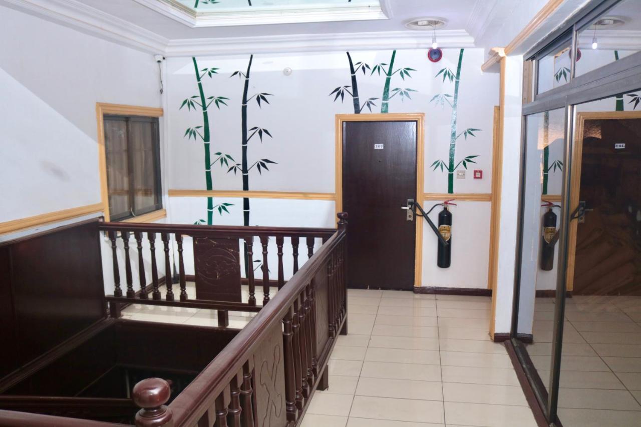 Airport Side Hotel Accra Kültér fotó