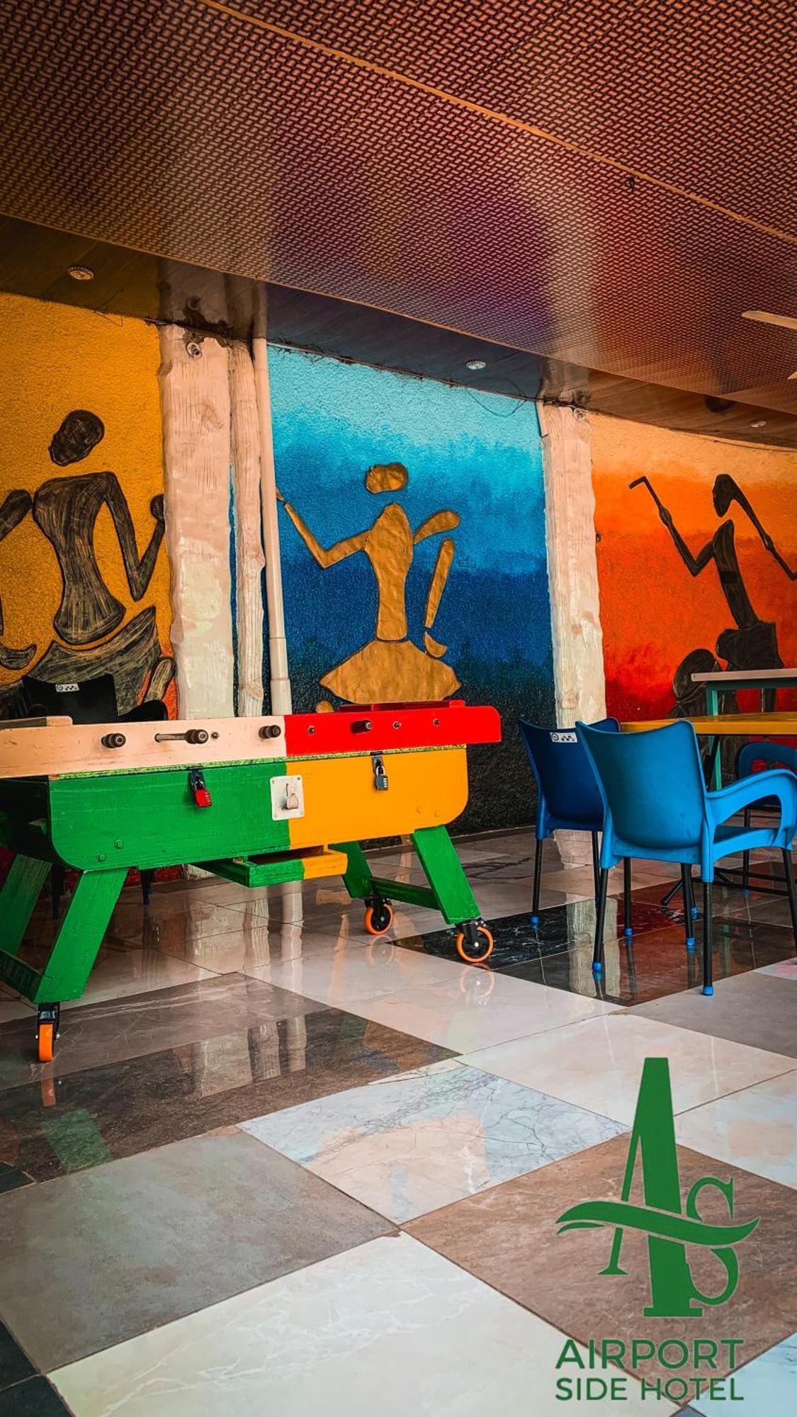 Airport Side Hotel Accra Kültér fotó